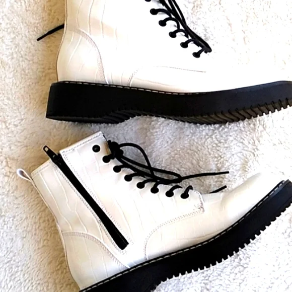 Madden Girl white faux patent leather combat booties - Picture 5 of 10